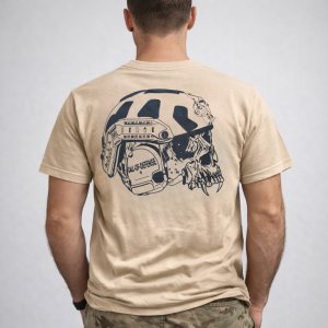 T-shirt CallOfDefense Apparel disponible en plusieurs coloris et tailles.